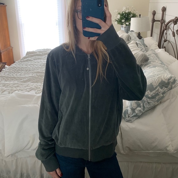 Olive Green Zipup Sweatshirt - Picture 4 of 8